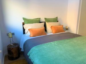 kokono-holiday-rental-home-el-tarter-andorra-green-bedroom