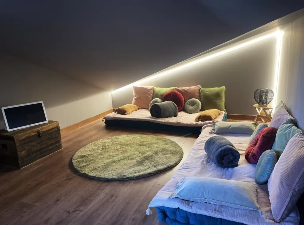 Vacation Rental Apartment, El Tarter by Kokono - living room