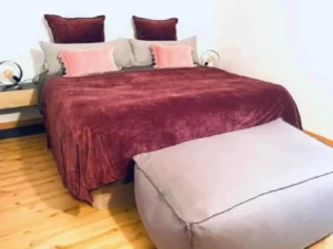 Vacation Rental Apartment, El Tarter by Kokono - bedroom pink